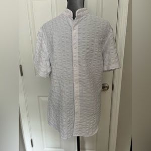 Men’s white shirt